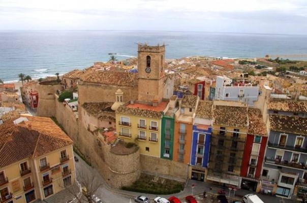 La Vila suspende la licitación de la limpieza de edificios públicos por estar por debajo de convenio