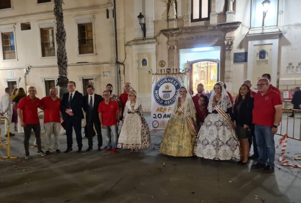El Récord Guinness de Sueca a la traca más larga del mundo cumple 20 años

