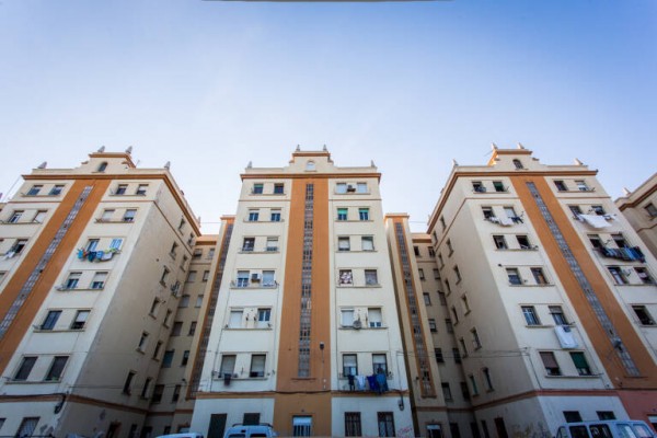 El Ayuntamiento de València adjudica 17 inmuebles del plan Cabanyal