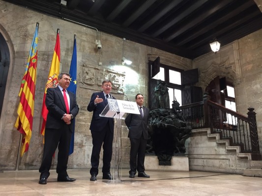 Air Nostrum busca socio para optar al contrato de extinción de incendios en la Comunitat
