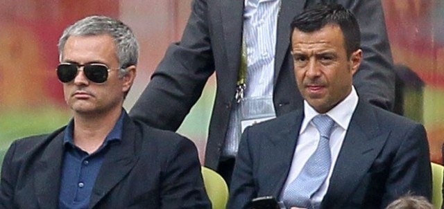 Un valencianista le pide a Mendes que cambie a Nuno por Mourinho