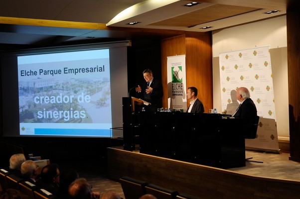 Las reivindicaciones de Elche Parque Empresarial: fibra óptica y conexión con la A-7 