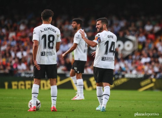 El Valencia no sabe mantener sus ventajas y se cae de la zona alta
