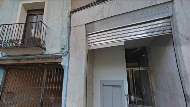 El tripartito de la Vila propone bonificaciones a la hostelería y la ciudadanía