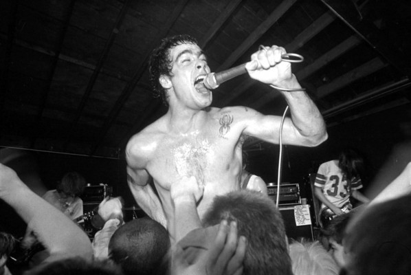 Más alto, más fuerte, más rápido: cuando el hardcore tomó el relevo del punk

