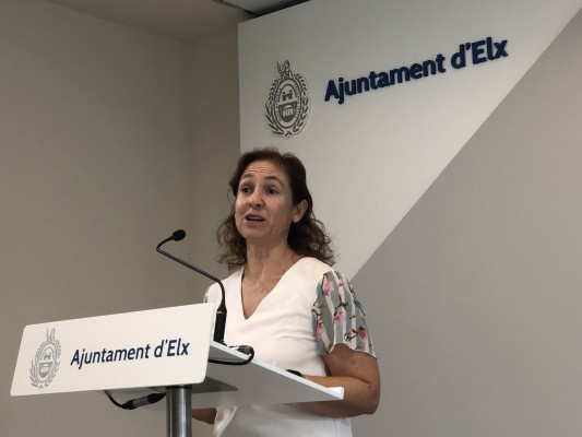 Urbanismo de Elche se compromete con los  vecinos de Carrús a acelerar las obras de Olegario Domarco