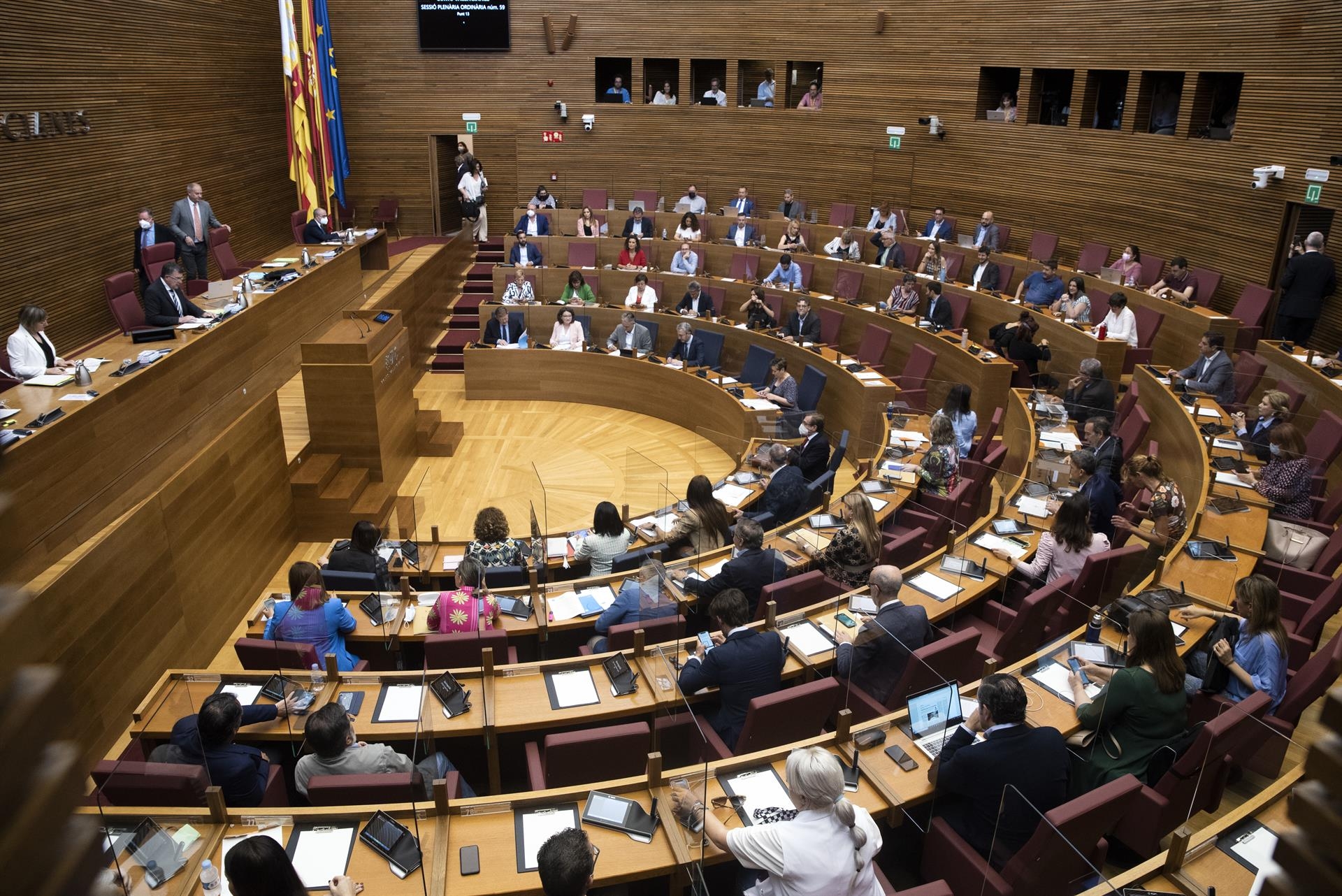 Convalidados los decretos de ayudas al Imserso, transporte a demanda y de modificación de la ley de función pública
