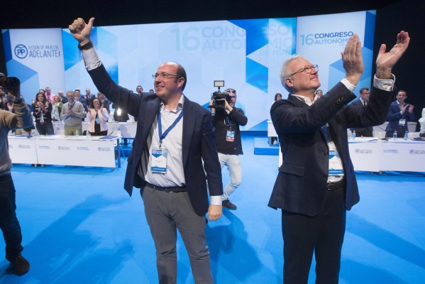 Los viejos fantasmas de los tribunales acechan al PP... con las urnas en el horizonte
