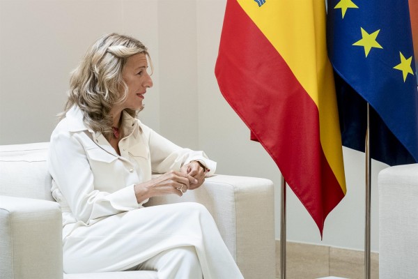Yolanda Díaz reitera a la CEOE que 