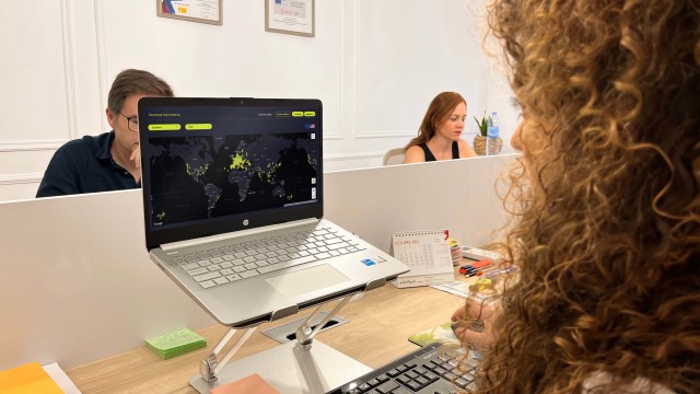 La 'startup' alicantina Intelligence Trade lanza Moondi y comienza con el ‘gigante’ del vino Félix Solís