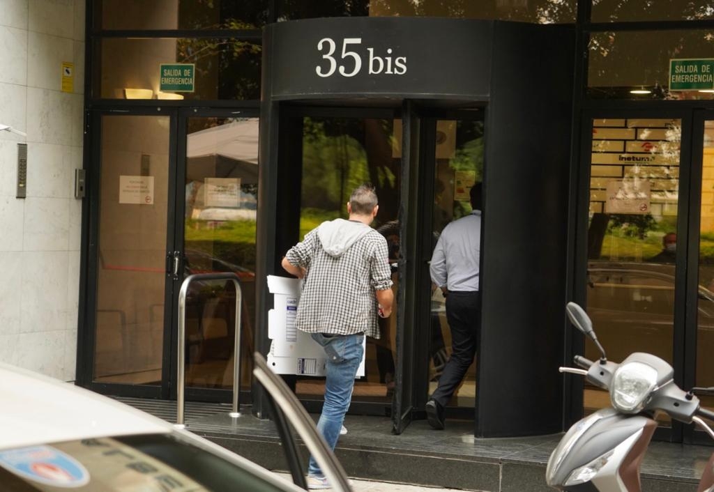Imagen de la sede de Acciona de València este martes. Foto: EDUARDO MANZANA - 