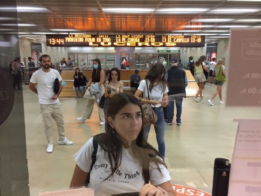 La Generalitat distribuye el Abono Temporal Joven Gratuito entre los menores de 30 años que han solicitado cita previa