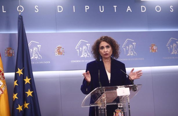 Las rentas hasta 35.200 euros tendrán menos retención en el IRPF en 2023 por la rebaja fiscal