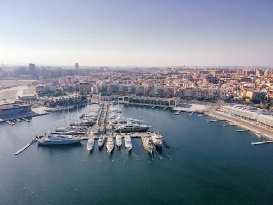 El Ayuntamiento de València se prepara para asumir gastos de La Marina en el impás administrativo