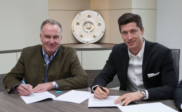 Lewandowski seguirá en el Bayern hasta 2021