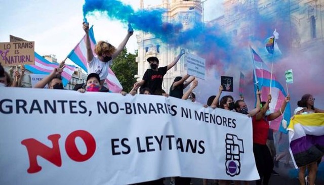 PSOE y PP retrasan una semana la tramitación de la Ley Trans 