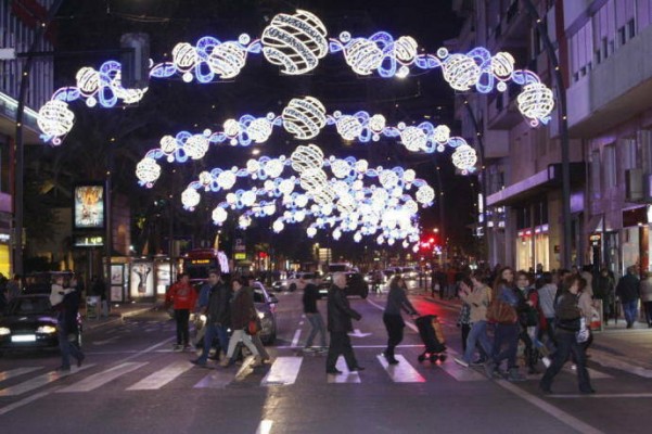 Los vecinos de Murcia tendrán voz y voto en el plan de ahorro en las luces de Navidad