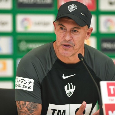 Almirón: “Queremos competir, pero sabemos cuál es nuestro campeonato