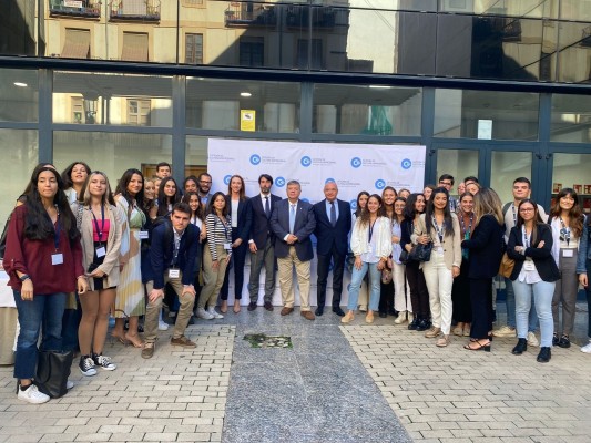 La Càtedra de Cultura Empresarial inaugura una nueva edición de sus programas para estudiantes de Derecho