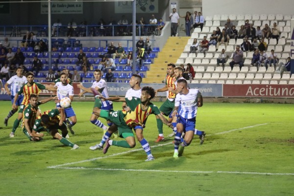 Fabricio Dos Santos, de dulce en el Castellón