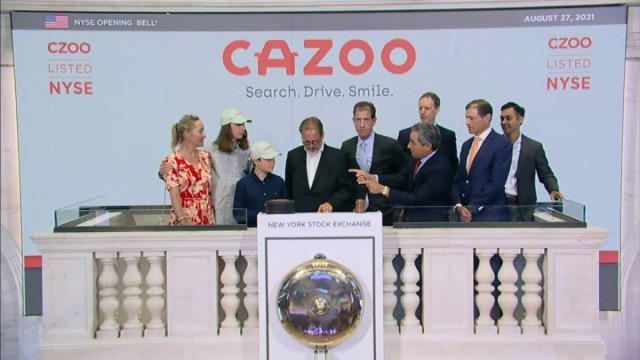 El desplome en la Bolsa de Nueva York de Cazoo, 'main sponsor' del Valencia CF, no tiene límites