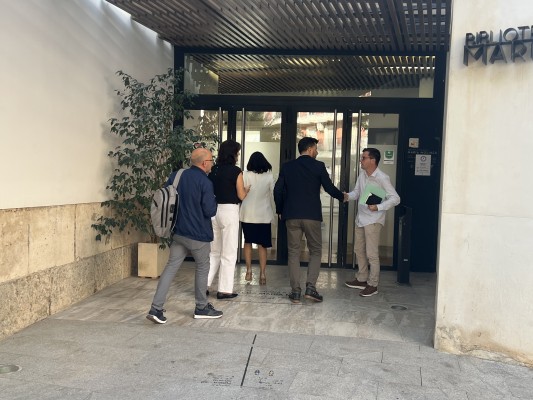 Gomendio pide a Orihuela que concrete su oferta para evitar las 2.200 viviendas en Cala Mosca