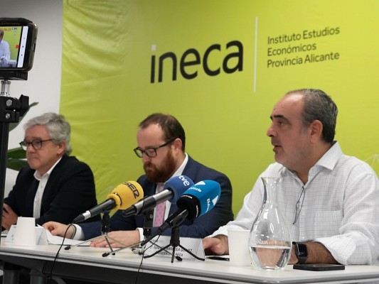 La economía alicantina coge fuerzas (pero no las suficientes) para la crisis de final de año