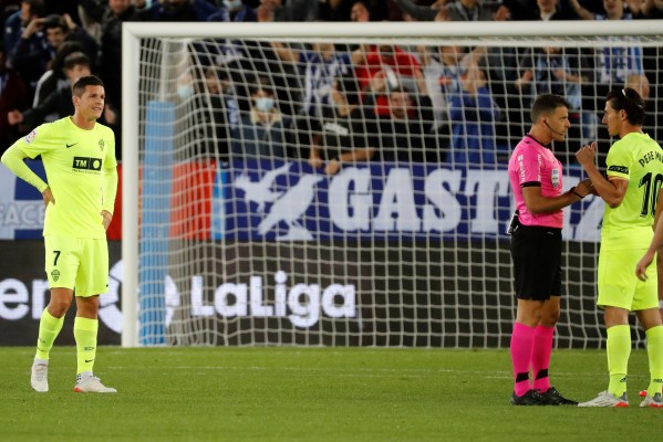 Gil Manzano, Estrada Fernández y el 'gol' de Vitoria
