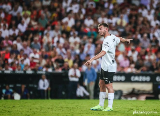 Toni Lato, en la agenda de Ajax y Bolonia
