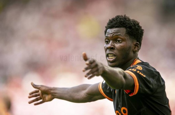 Yunus Musah, primer apercibido de sanción en el Valencia