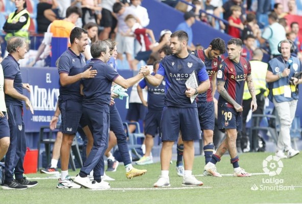Calleja recogerá un Levante con la cara limpia