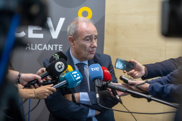 Esto irá de hechos, y no palabras