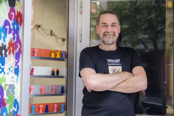 Manolo convierte la tecnología en un juego de niños