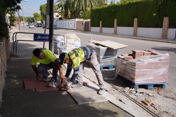 Paterna invierte 3,9 millones en asfaltado y aceras de más de 100 calles de la Canyada
