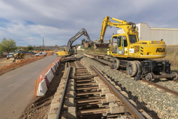 Los corredores ferroviarios: vitales para la Región de Murcia y Almería