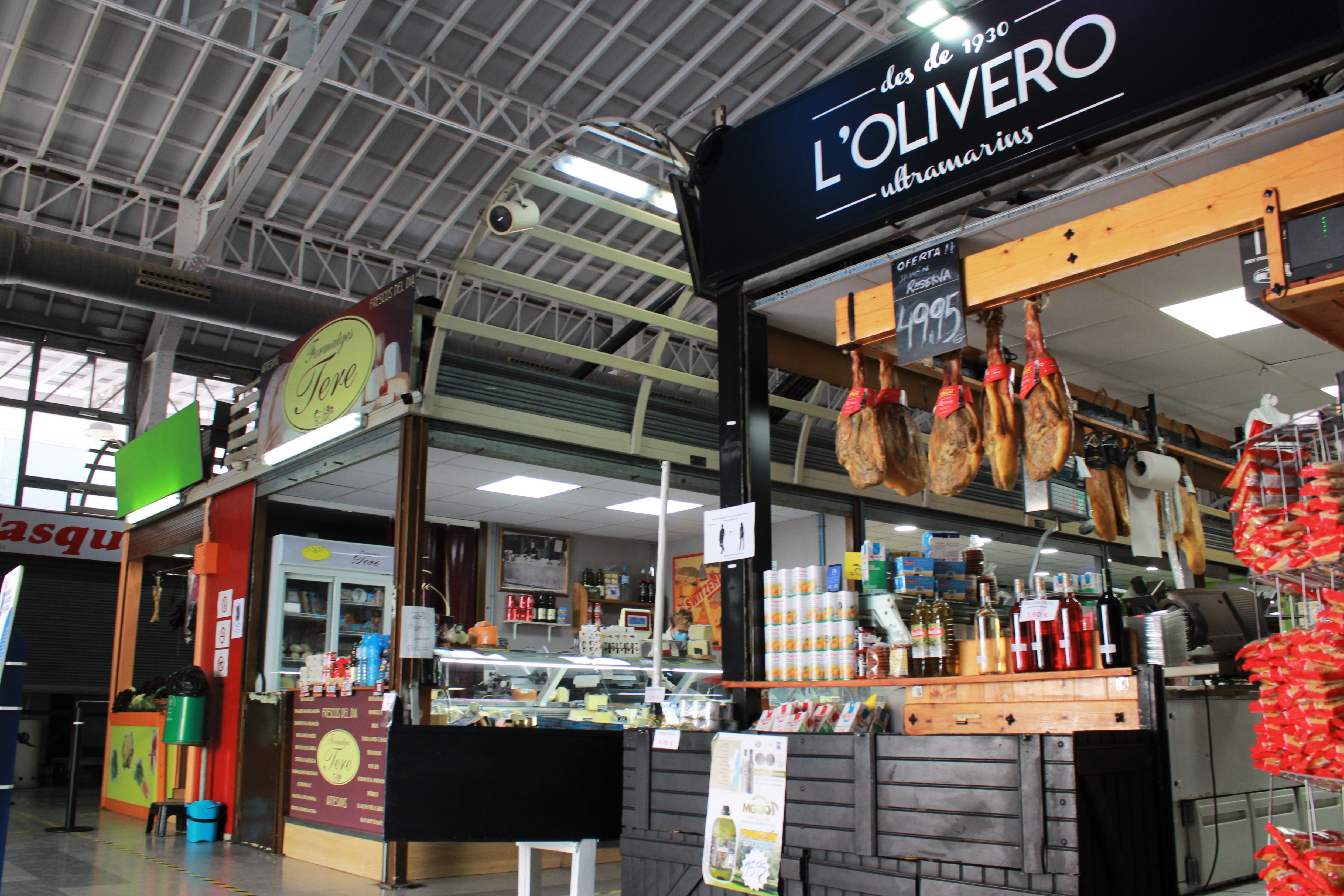Burriana plantea reagrupar los puestos de abastos y gastrobares para modernizar su Mercado Municipal