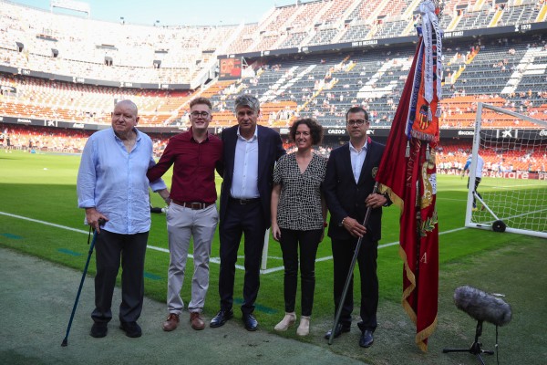 Forment acompanya l’Associació Musical Santa Cecília d’Almenara a Mestalla
