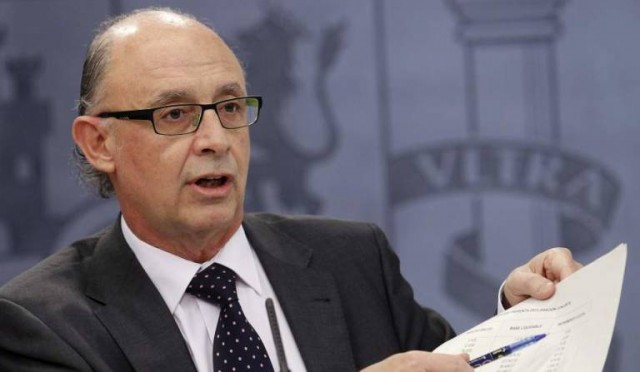 Montoro retrasa a enero el pago a la Comunitat de 879 millones del FLA de 2016
