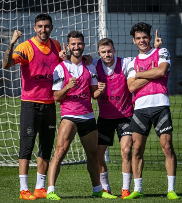 Guillamón se suma en la última sesión antes del Elche