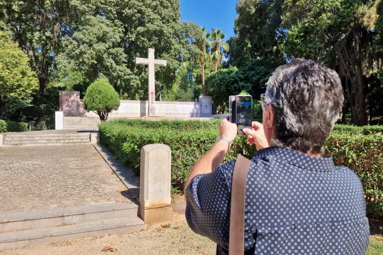 El Fadrell confirma que dos empresas presentan ofertas para retirar la cruz de Ribalta