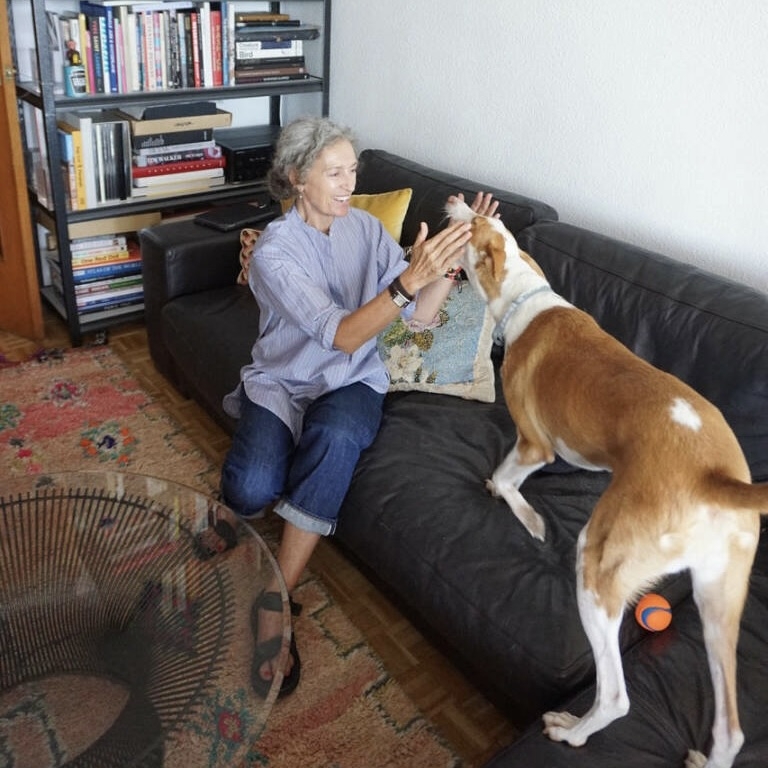 Y Tina Vaia llegó a Cristo del Grau: el nuevo espacio en el Cabanyal de la creadora inglesa