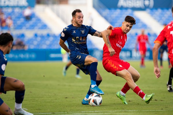 La Condomina acoge el primer derbi en Segunda RFEF con el UCAM-Yeclano 
