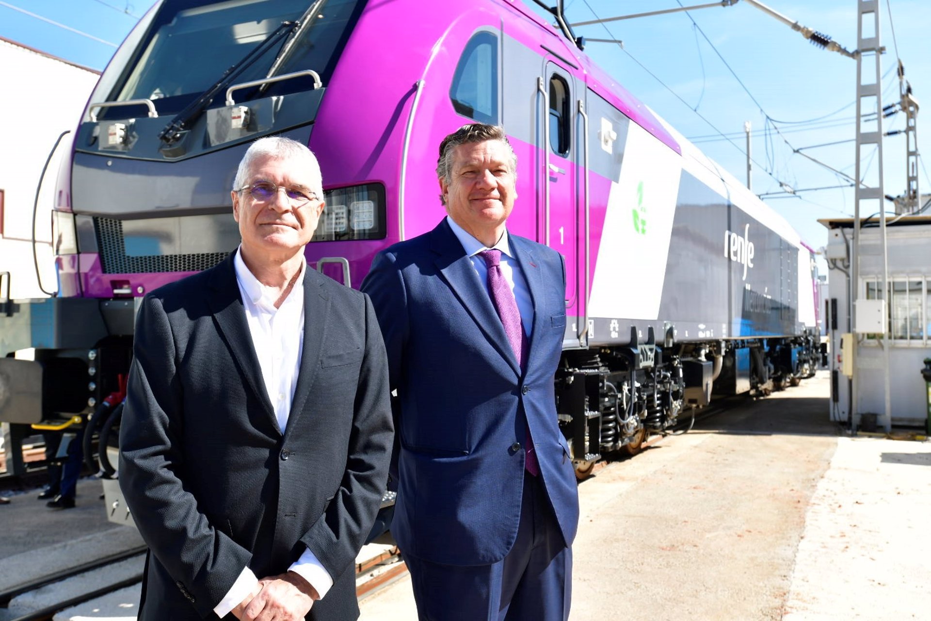 Renfe Mercancías ultima la recepción de locomotoras de gran potencia de Stadler Valencia