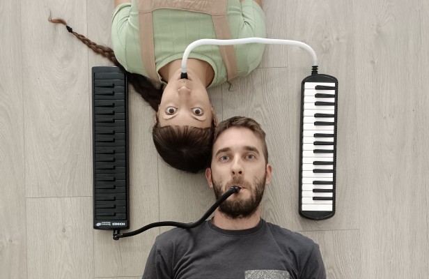 'Encuentros Paralelos' sube a escena la teoría del 'Multiverso' a través de la performance