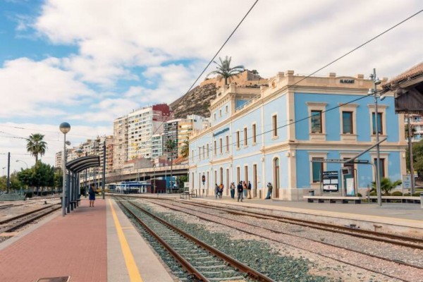 El rescate de la estación de La Marina en Alicante: FGV fija su recuperación para uso público en 2023  