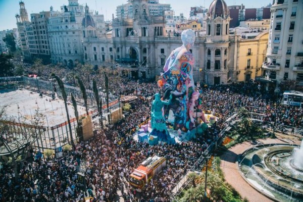 Las Fallas de València tendrán su primer informe de impacto económico