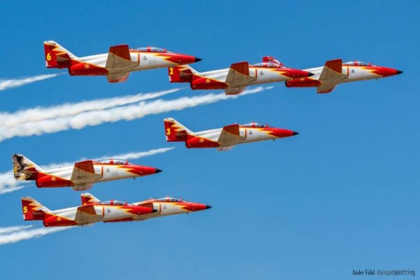 La Patrulla Águila usará el combustible renovable de Repsol en el desfile aéreo del Día de la Hispanidad