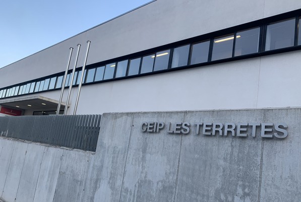 El PP de Torrent denuncia que una clase del CEIP Les Terretes lleva sin tutor desde el inicio de curso
