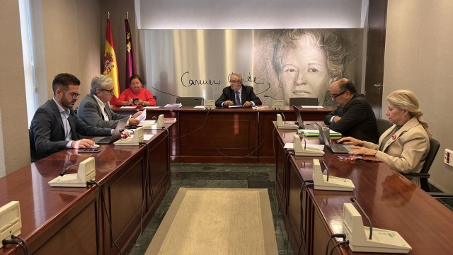 Resurgen las rencillas de la moción de censura