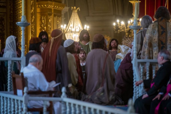 Candidatos al Mestre de Capella del Misteri d'Elx cuestionan los requisitos exigidos para el puesto